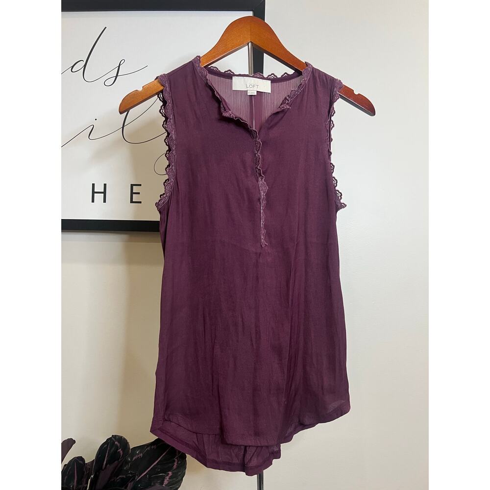 🍷 LOFT Maroon Cotton Henley Tank Top – Size XS
